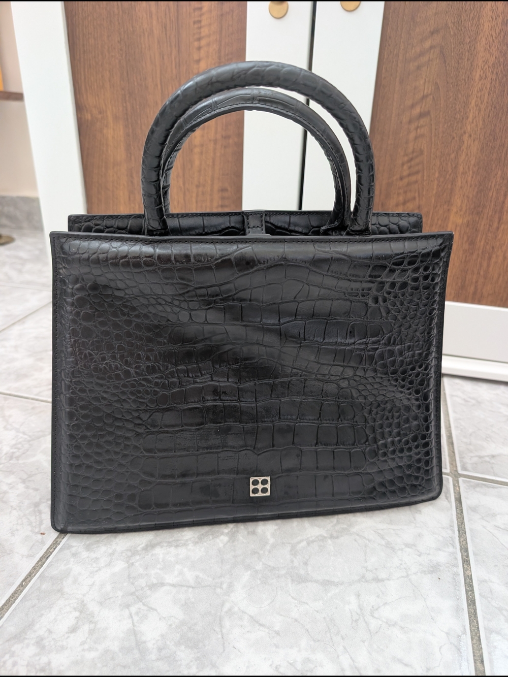 Structured Croc-Embossed Top-Handle Bag with Gold Ring Accent - Black - Picture 2 of 8